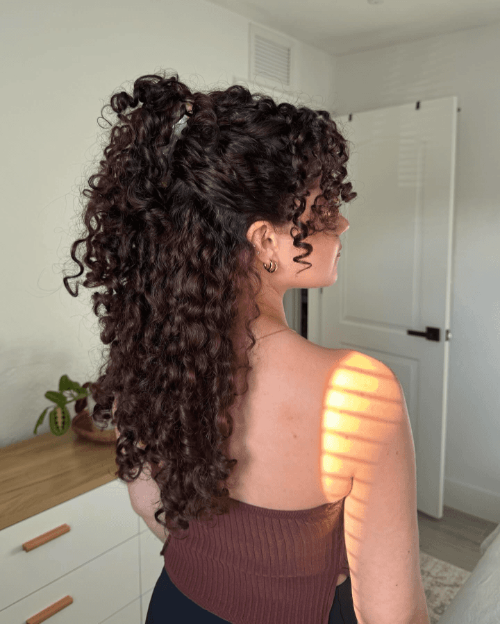 Effortlessly Chic Curly Glam