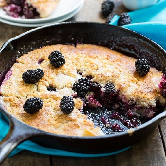 Easy Skillet Blackberry Cobbler