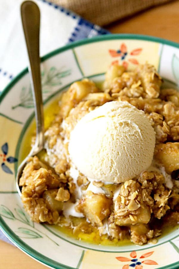 Gluten Free Pear Walnut Crumble