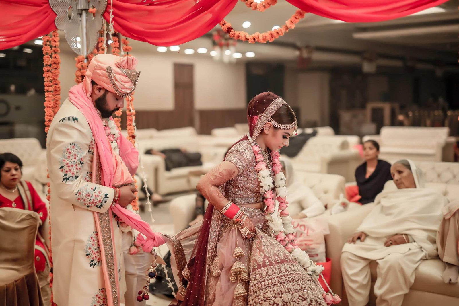 What Do The Seven Steps In A Hindu Wedding Symbolise