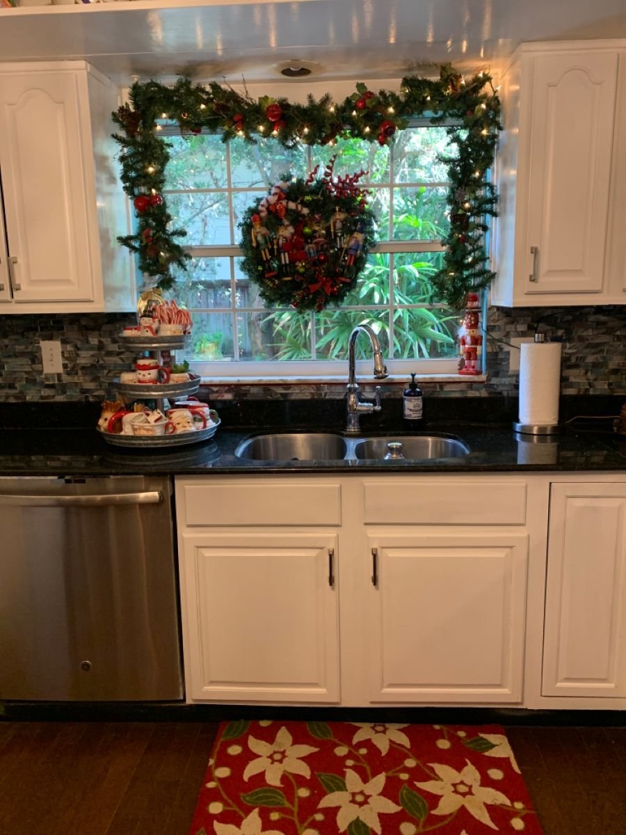 Beautiful Home Christmas Masterpieces