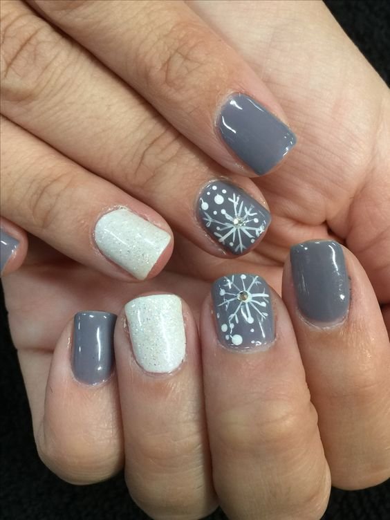 Gel polish snowflake