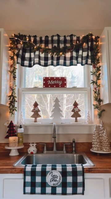 43 Christmas Window Decor Ideas: The Pain-Free Guide