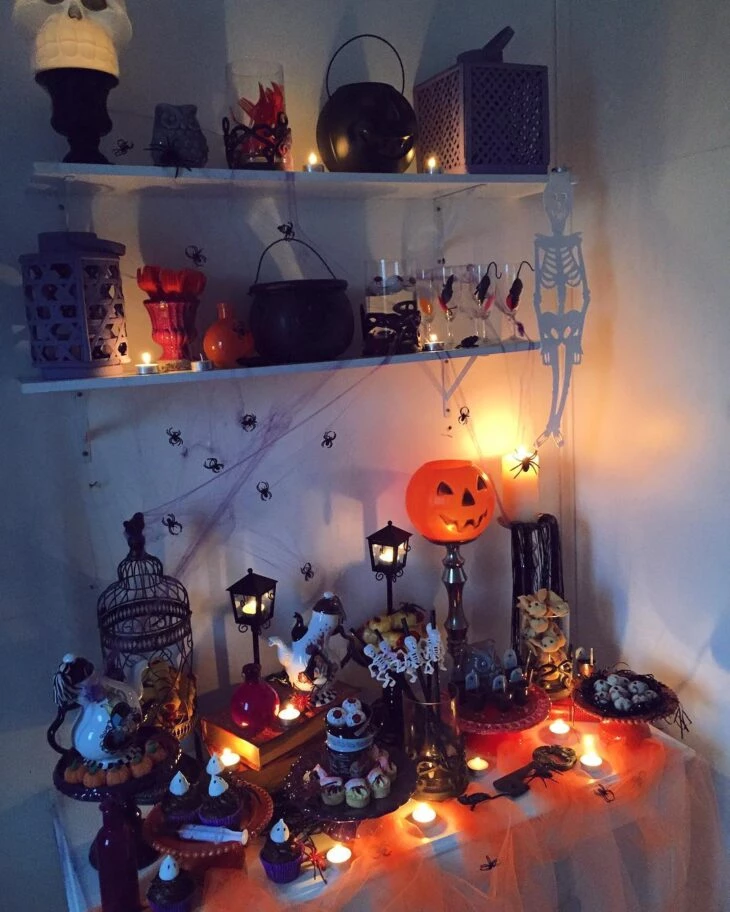 35 Unique Indoor Halloween Decor Ideas for a Spooky Celebration