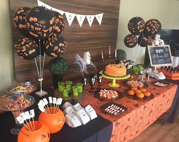 35 Unique Indoor Halloween Decor Ideas for a Spooky Celebration