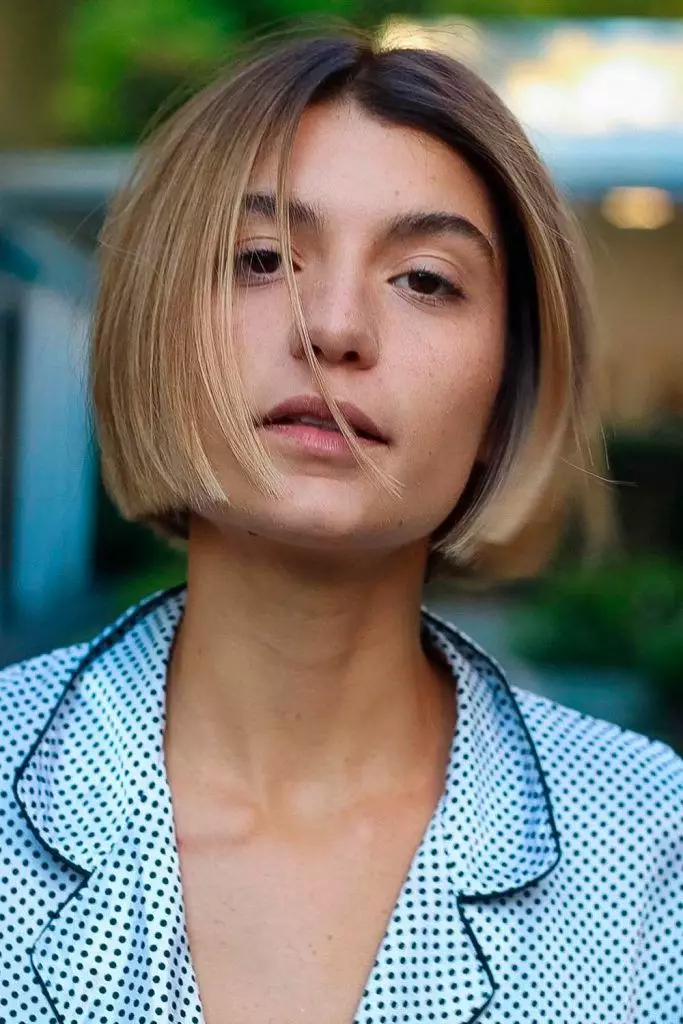 Short Hairstyles For Round Faces