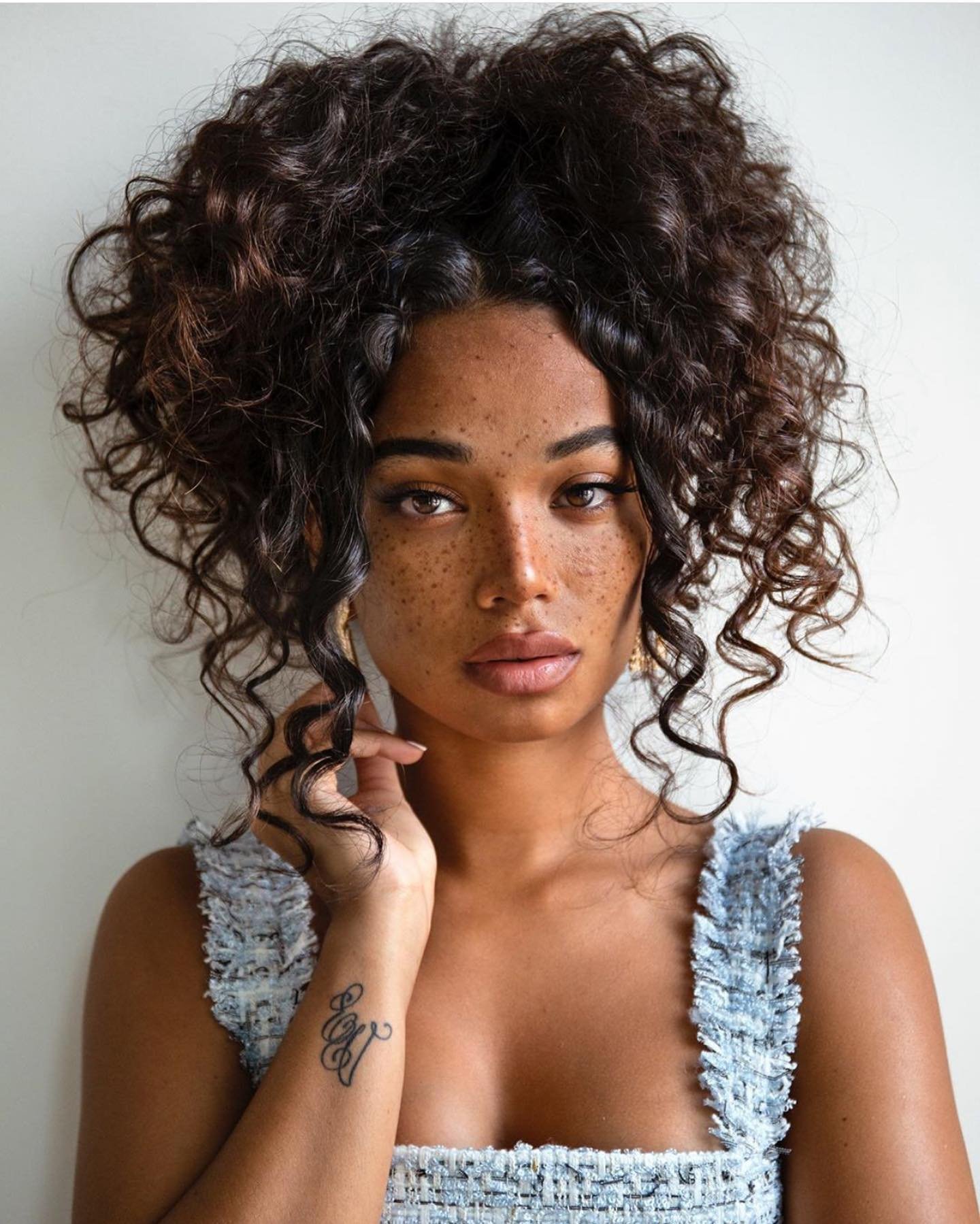 Curly Extravaganza