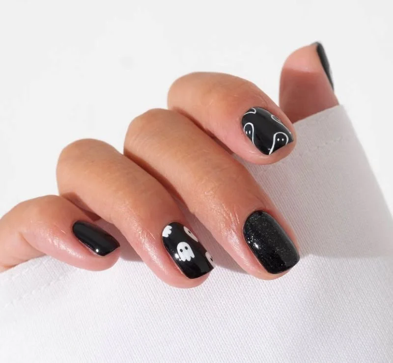 Cute Little Ghost Nails