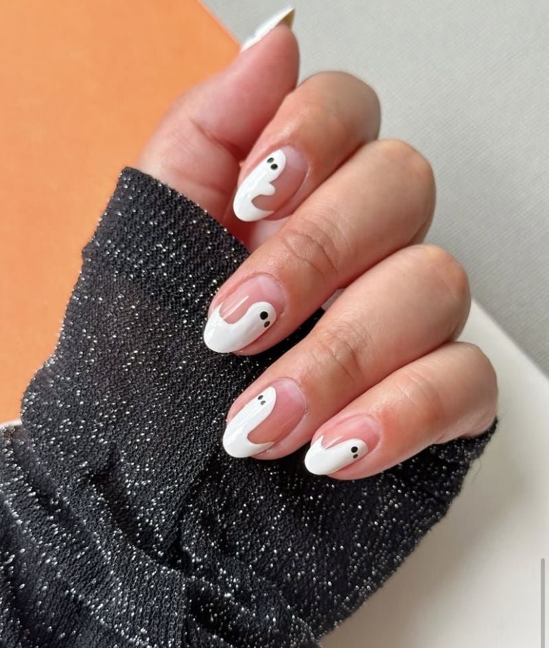 Easy Halloween Nail Design