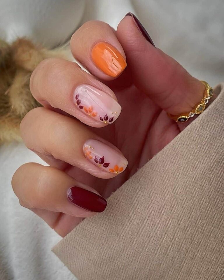 Minimalist Nail Art