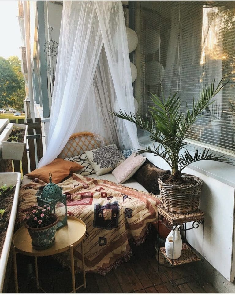 Use a Mosquito Net Bed Canopy