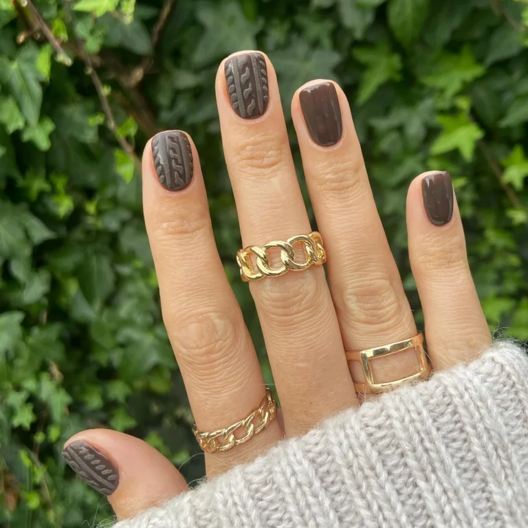 Autumn Short Brown Gel Nails