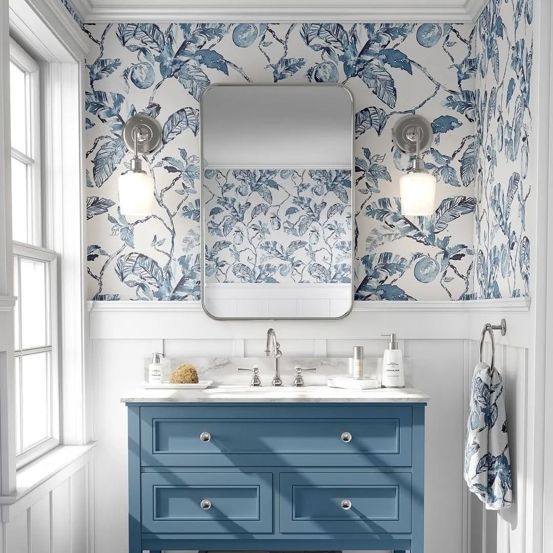 Blue and White (Wallpaper) Decor
