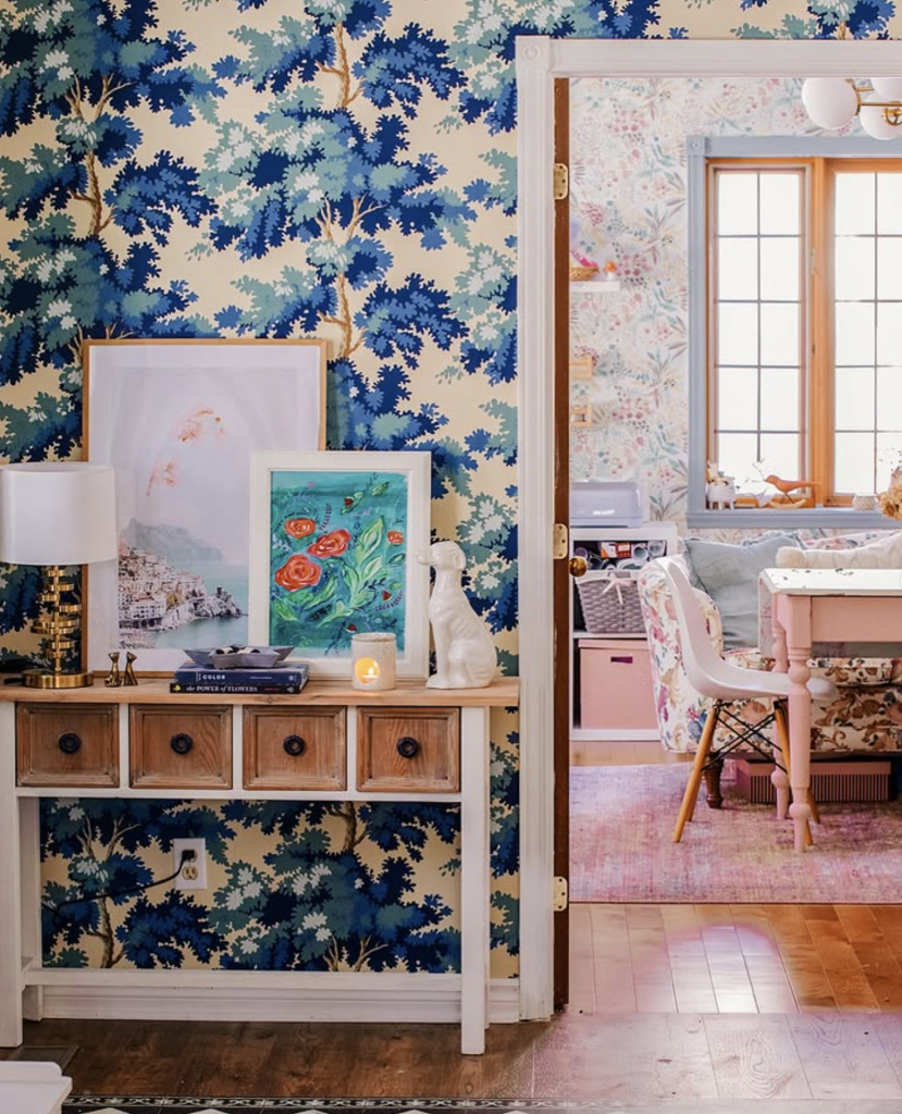 Bold Wallpaper in the Entry