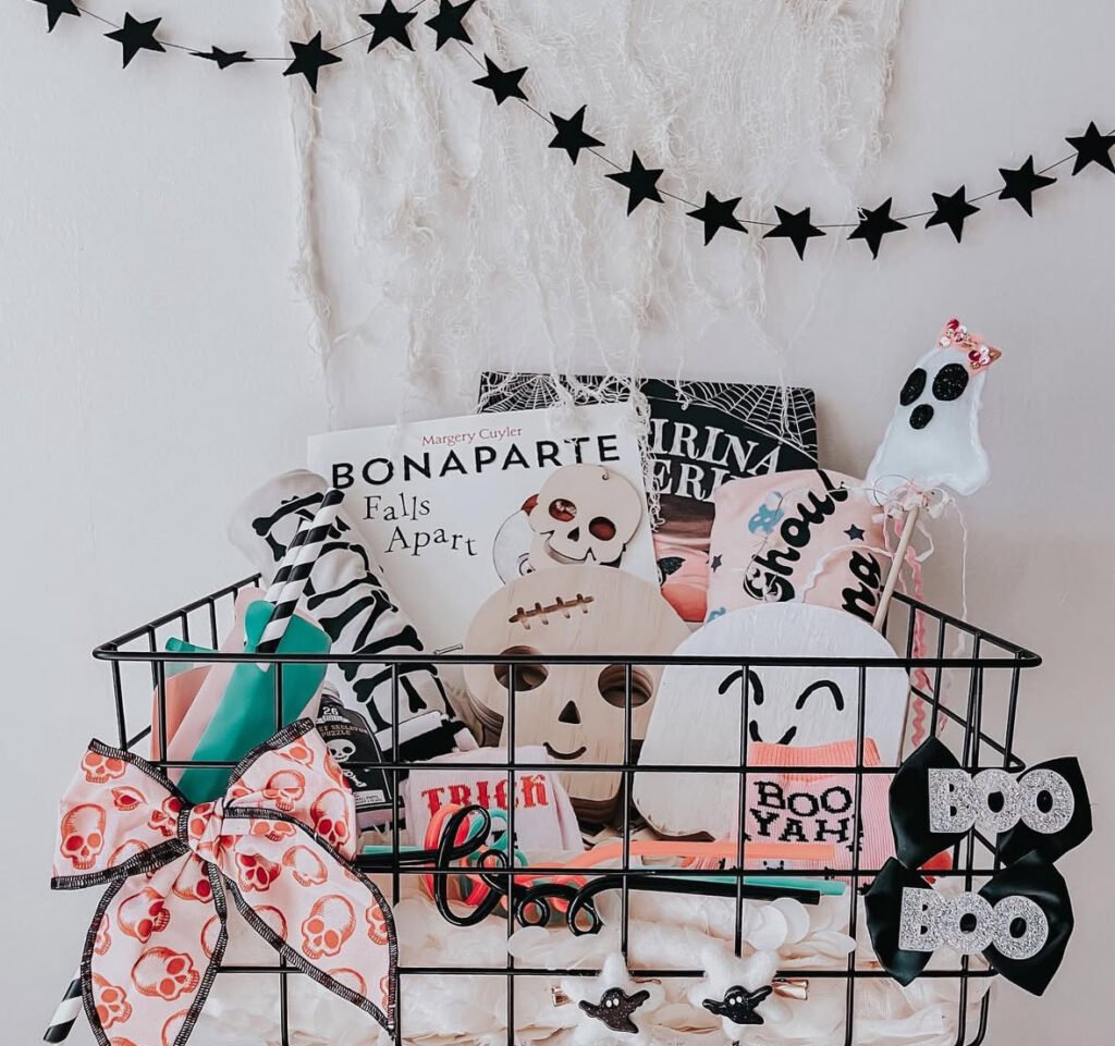 Bookish & Cute Boo Basket