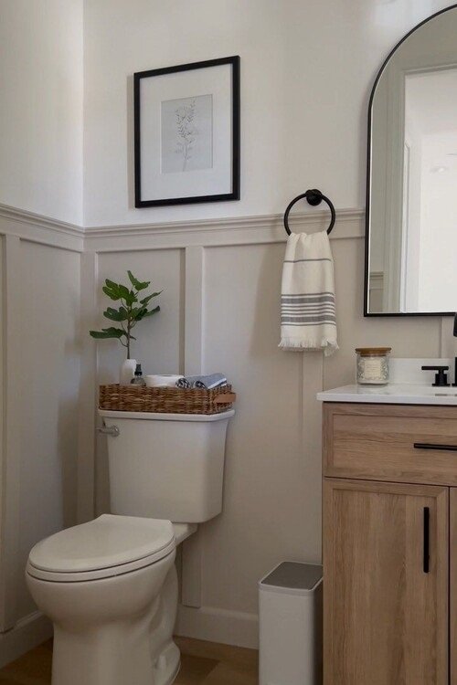 Simple neutral decor