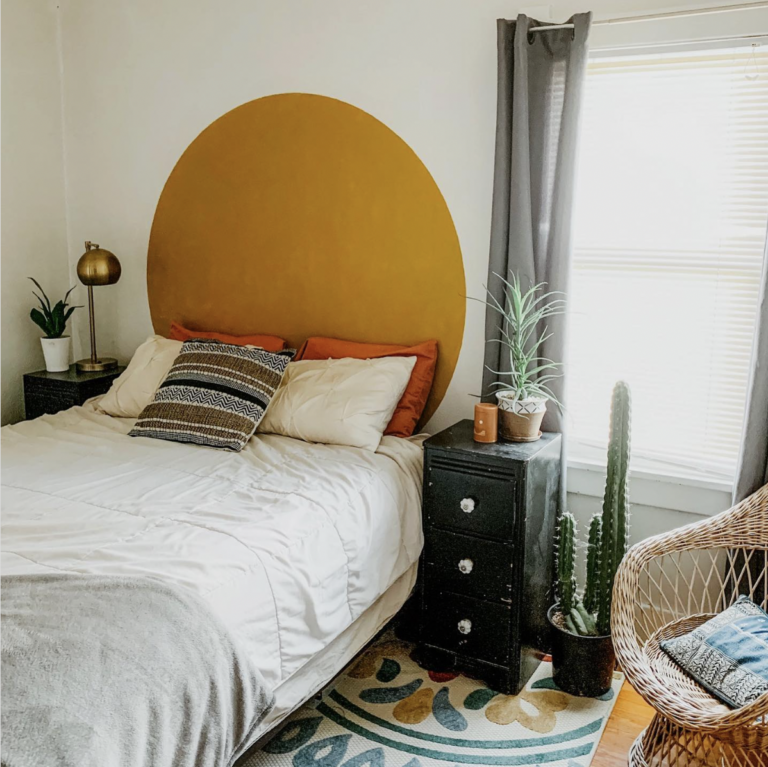 Circle Shaped Mustard Paint