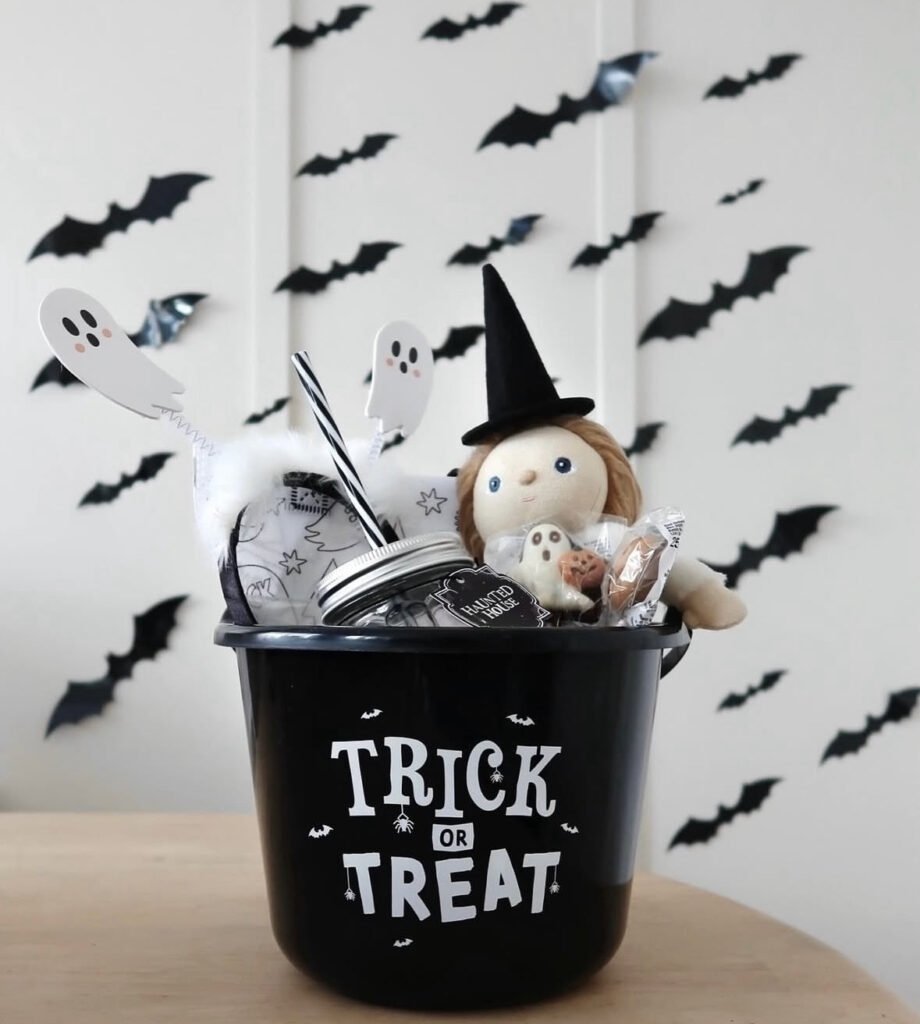Classic Trick-or-Treat Bucket