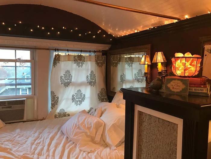 Decorate Kids’ Room for Halloween