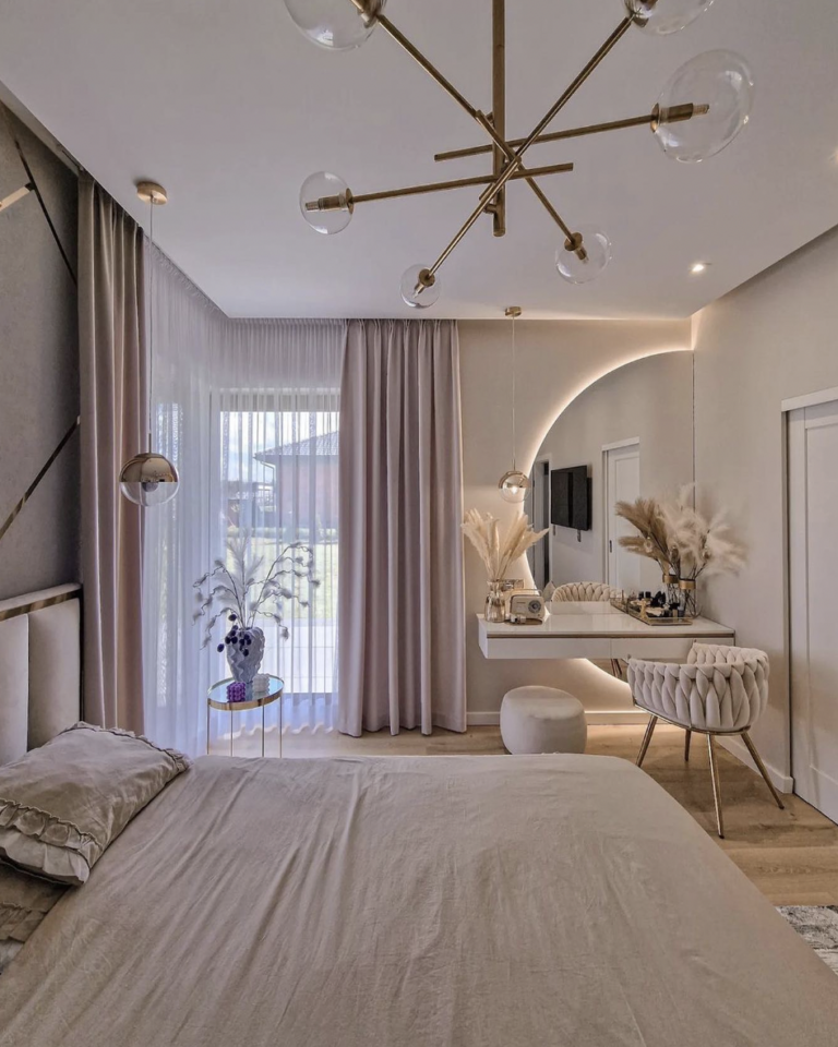 Decorative Mirrors For Bedroom