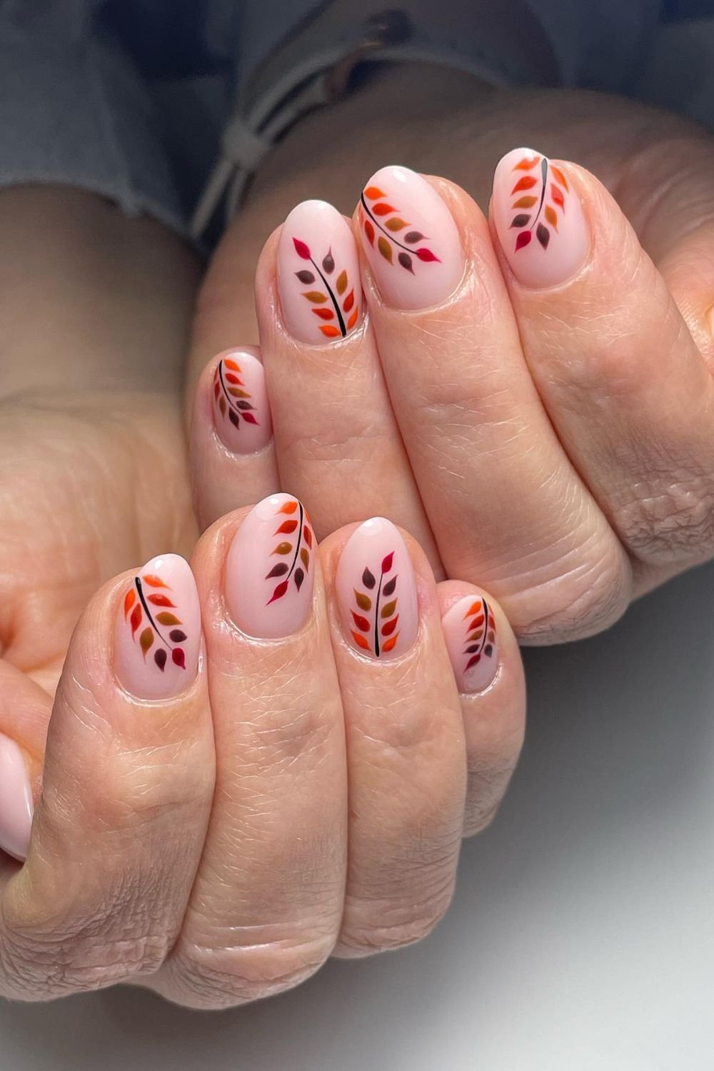 Delicate Leaf Accent
