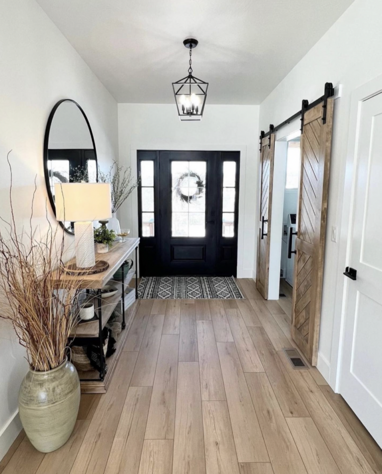 Entry Way Flooring With Black And White