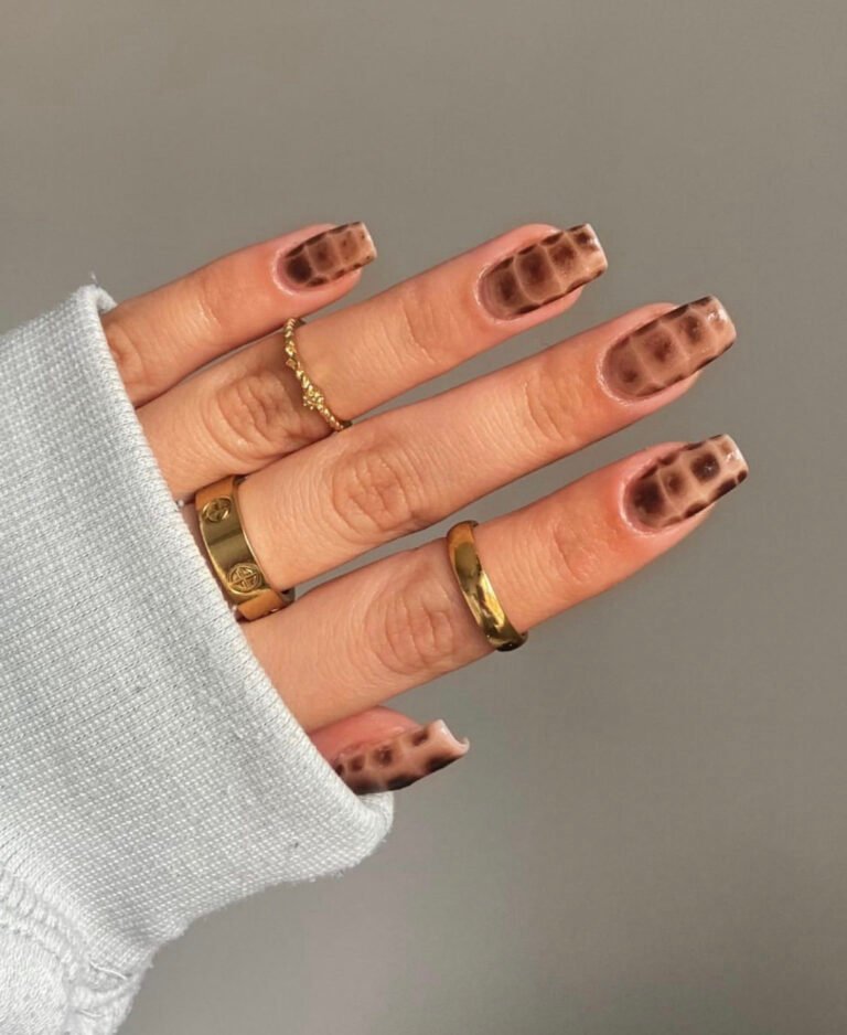 Fall Snake Print Nails