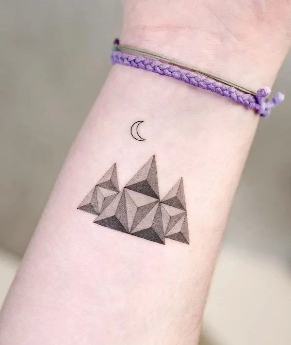 Geometric mountains