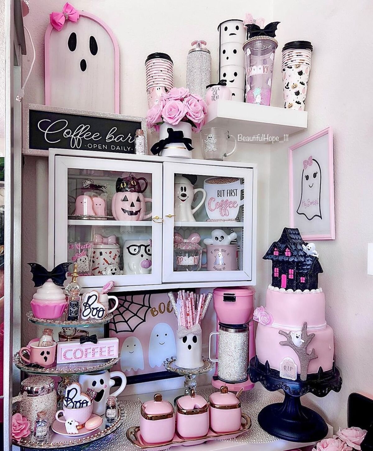 Halloween-Themed Hauntingly Pink Dishware