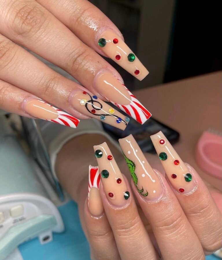 Sneaky Hidden Grinch Nails