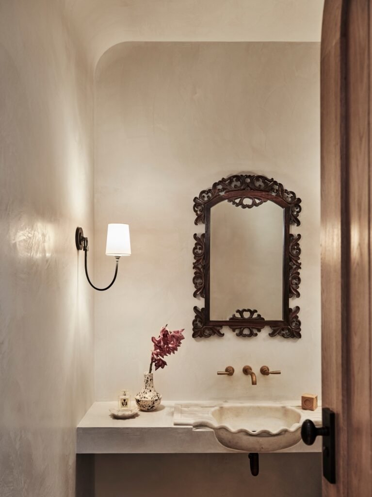 Minimalistic Farm Style Decor