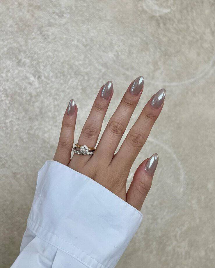 Taupe chrome
