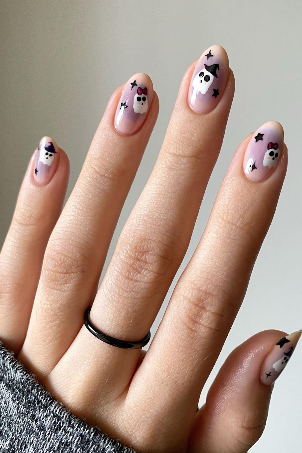  Tiny Ghost Friends