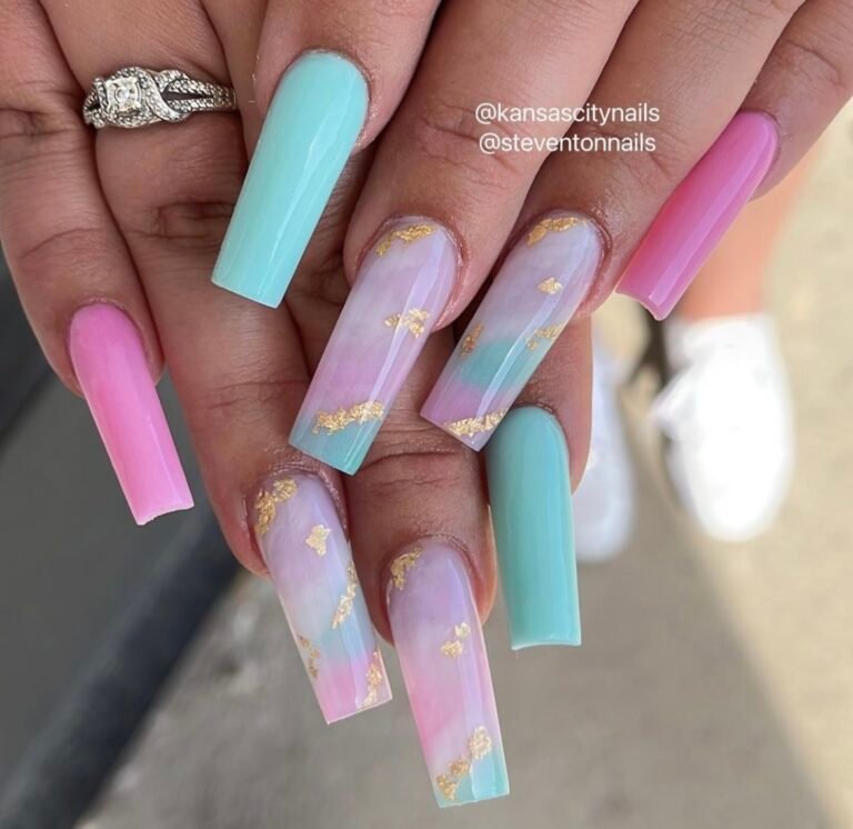 Unicorn Marble Nail Look