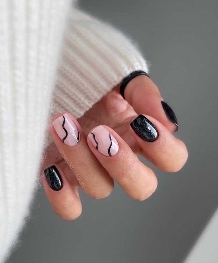 Moody Black