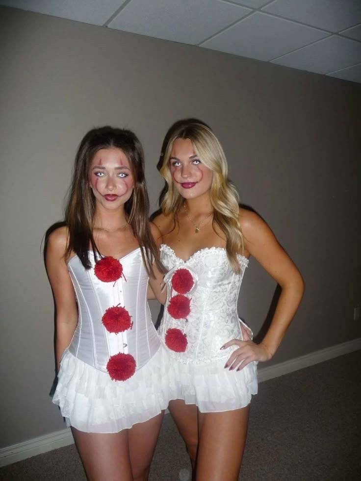 CLOWNS