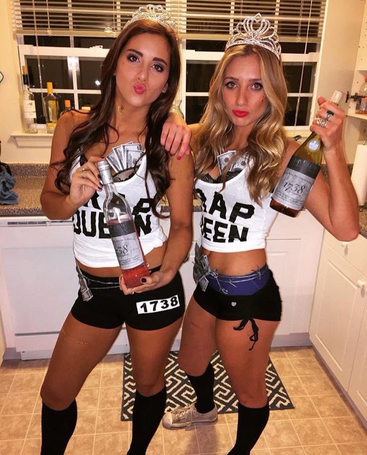 TRAP QUEENS