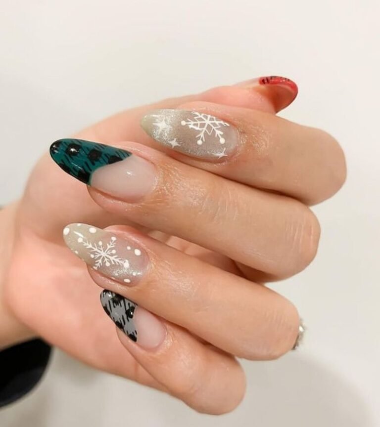Christmas Eve Nails