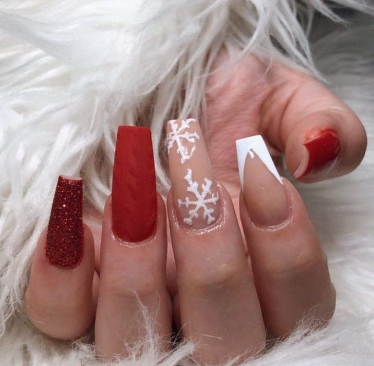 Red Christmas Nails