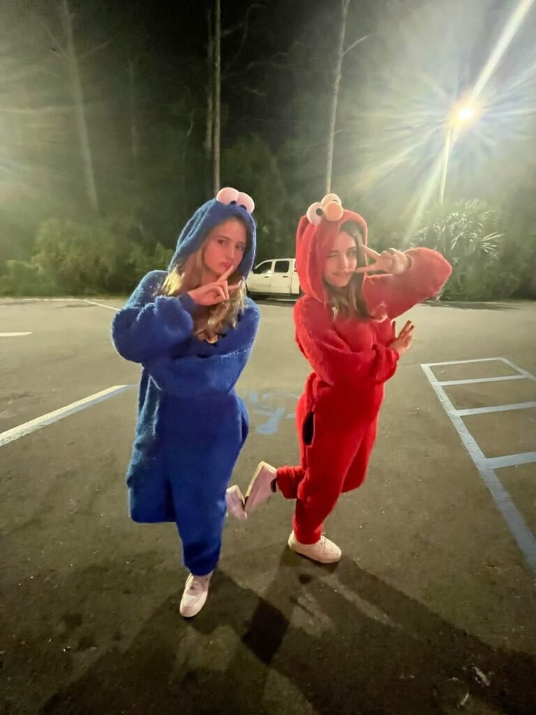 ELMO AND COOKIE MONSTER