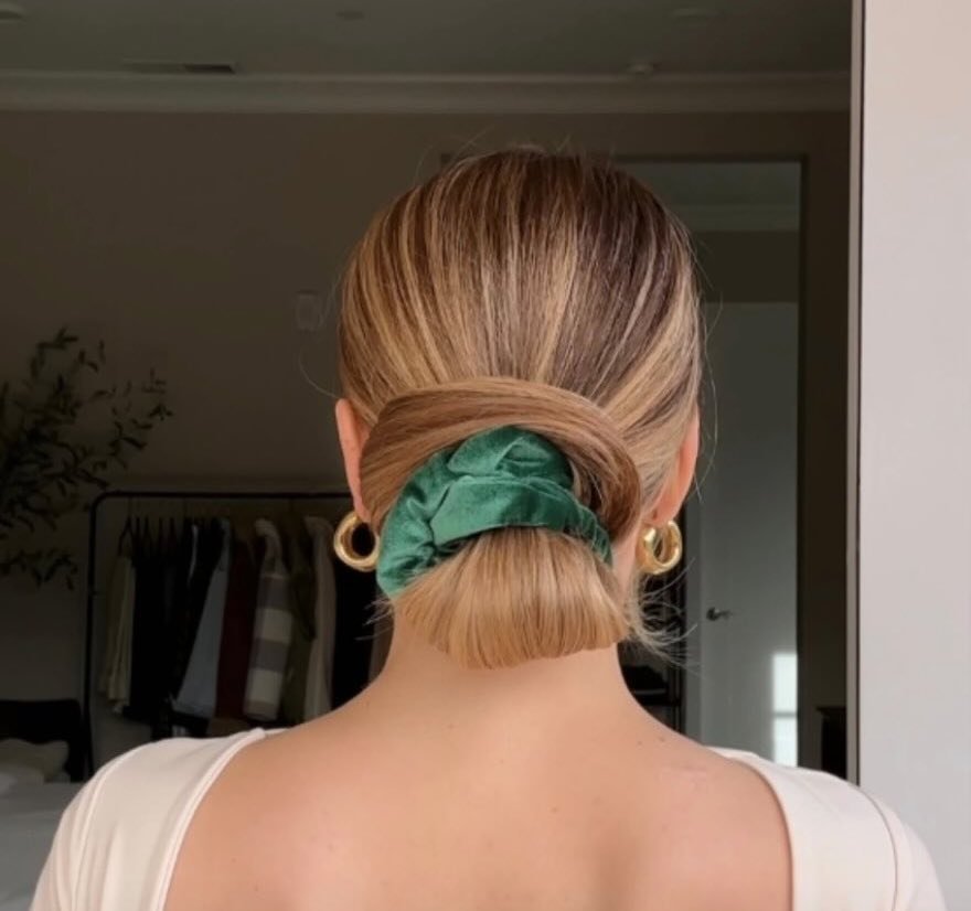 Quick Scrunchie Bun Tutorial