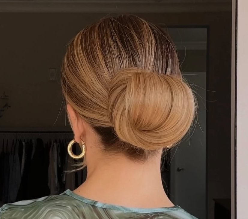 Simple Claw Clip Snail Bun