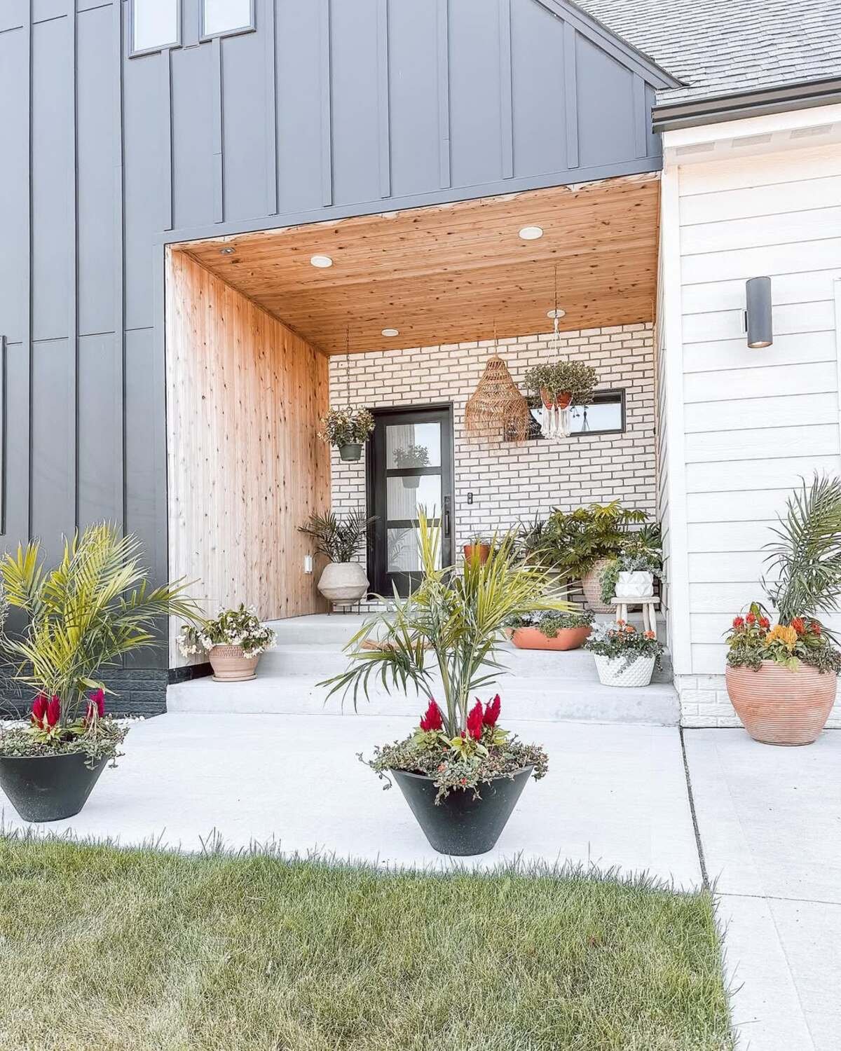 Asymmetrical Decoration With Plants