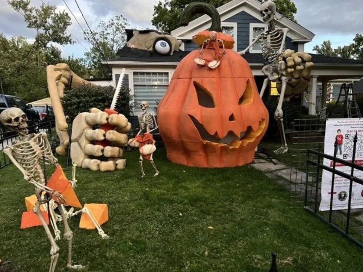 Huge Halloween Installations of Terror