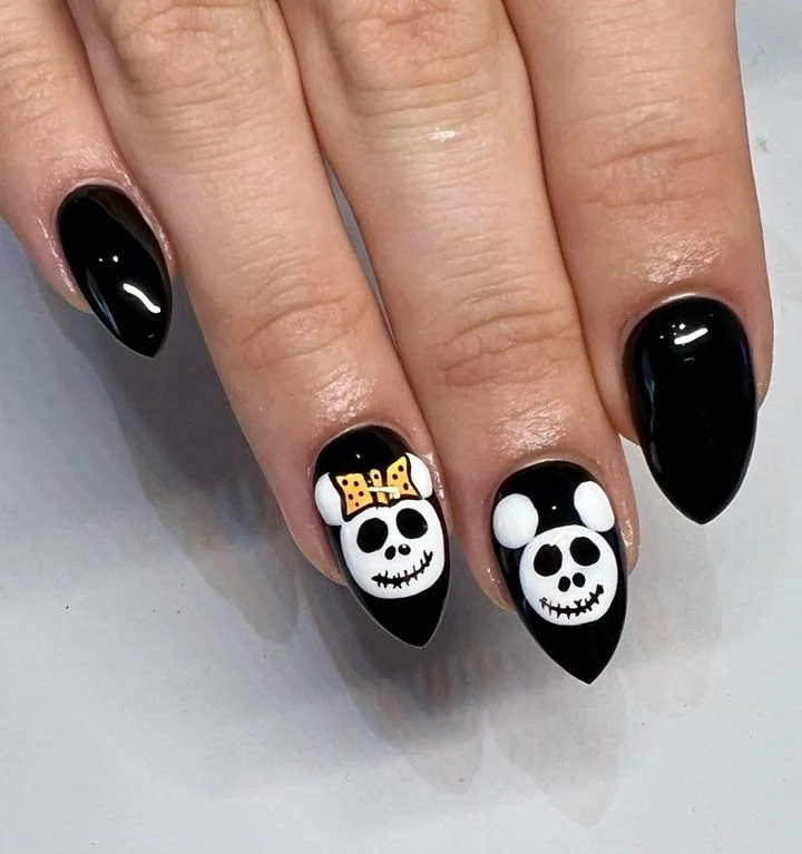 Mickey & Minnie Skulls on Disney Halloween Nails