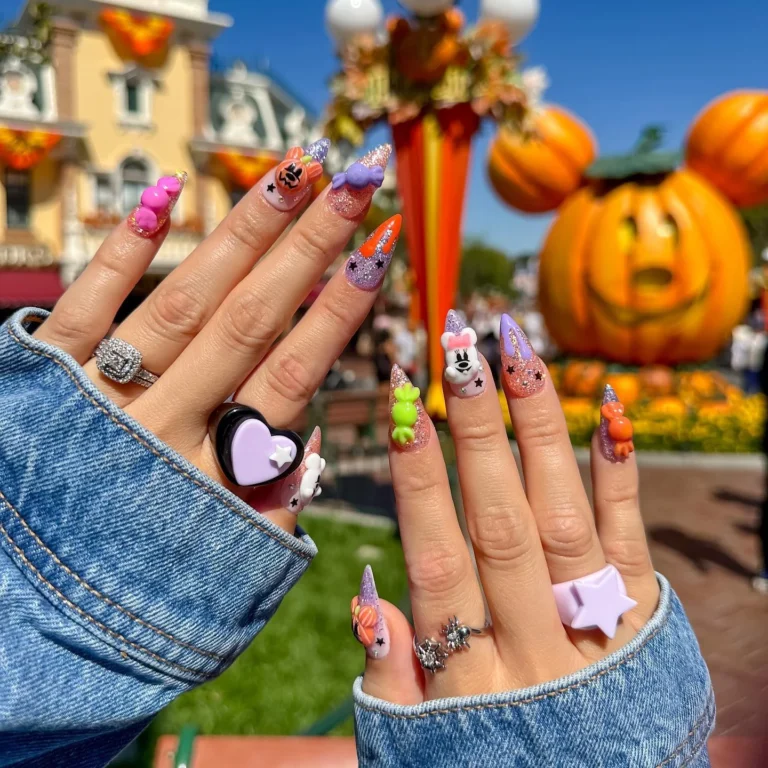 Minnie and Mickey Pumpkin Disney Halloween Nails
