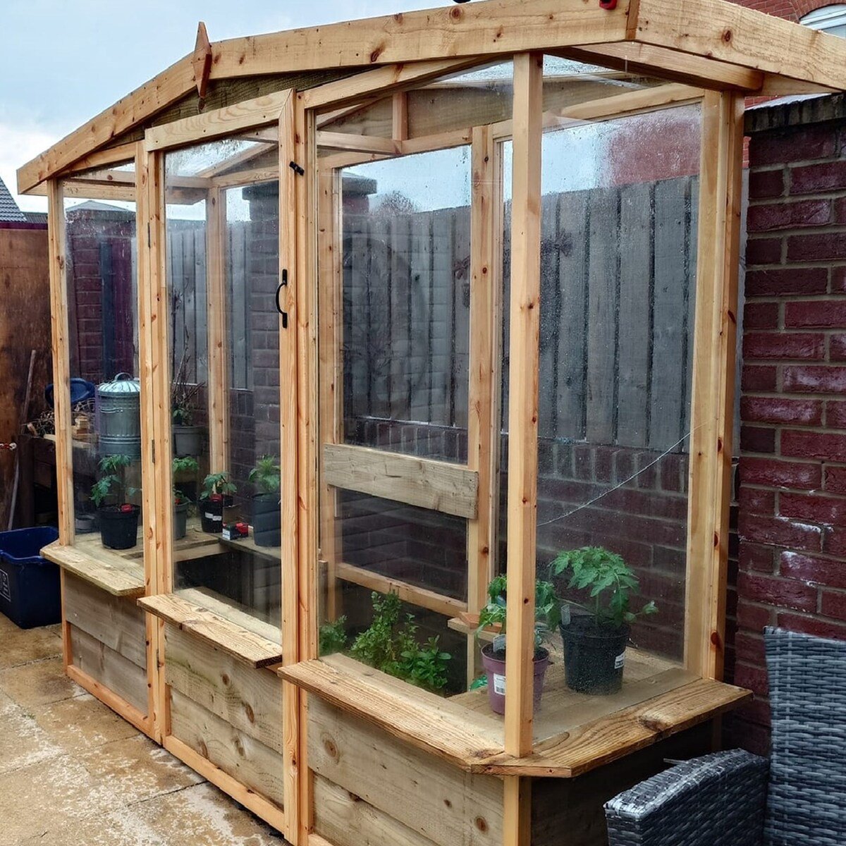 Narrow DIY Greenhouse