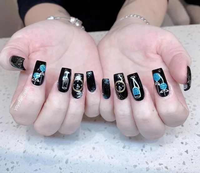 New Year Nails with Champagne