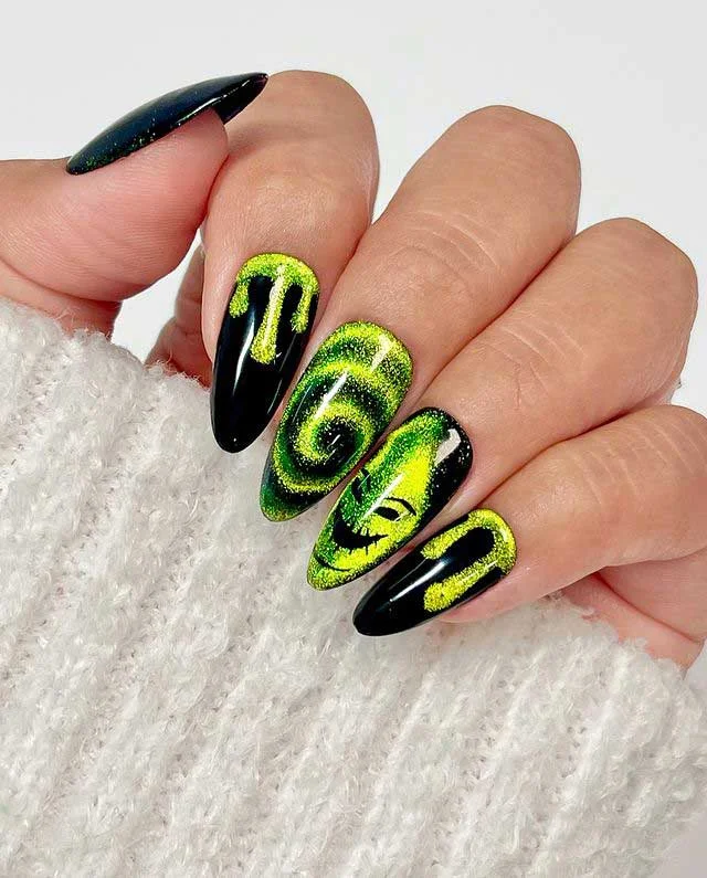Oogie Boogie Cat Eye Nails Art