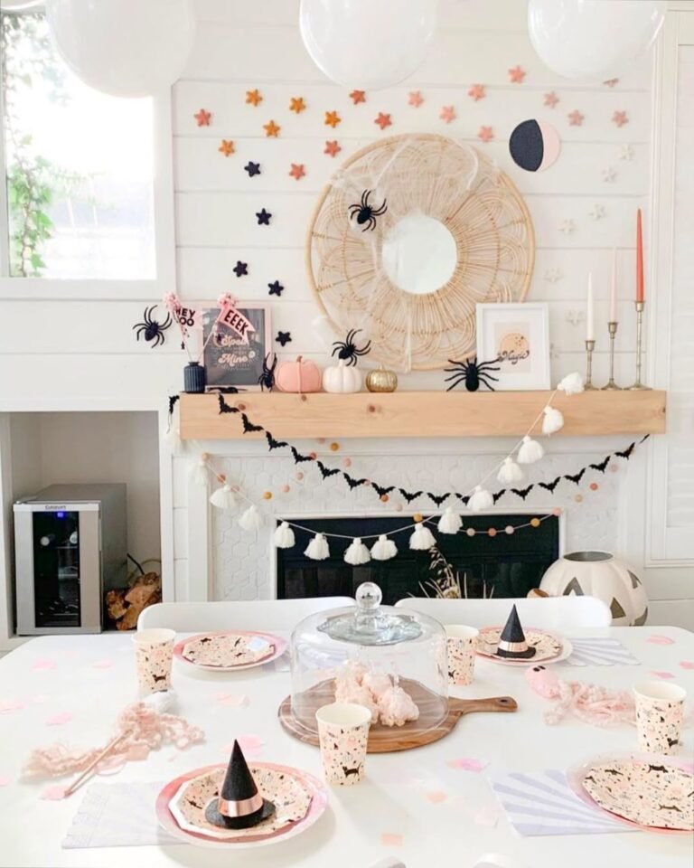 Pastel Spiders Take The Stage